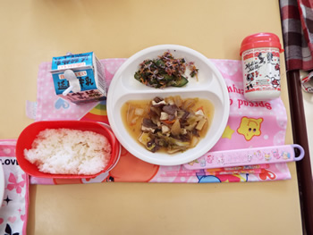 給食